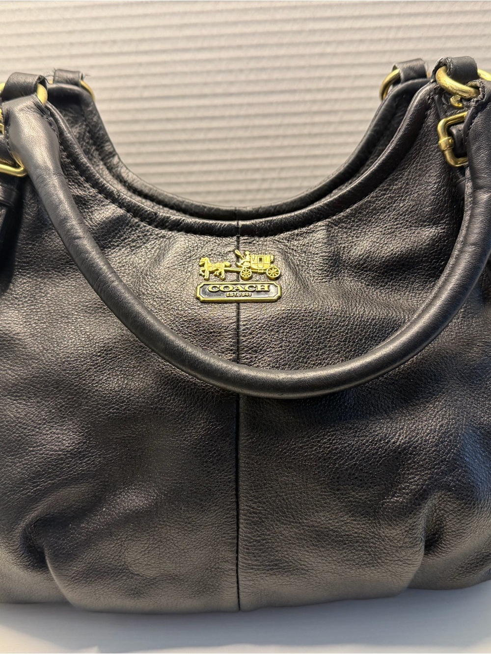 Coach Women's Madison Abigail Shoulder Tote Bag NC3 Black/Gold One Size